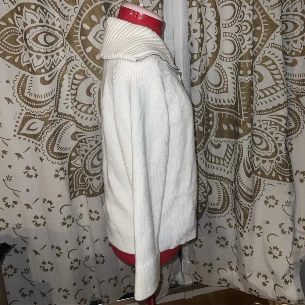 NWT white half zip pullover sweater - Picture 7 of 9